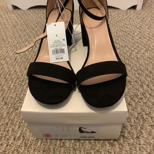 Mid Block Heel Sandal Pumps